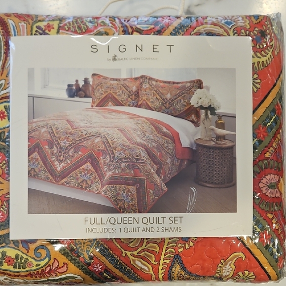 Signet Paisley Quilt Set - Red and Orange - Picture 1 of 2